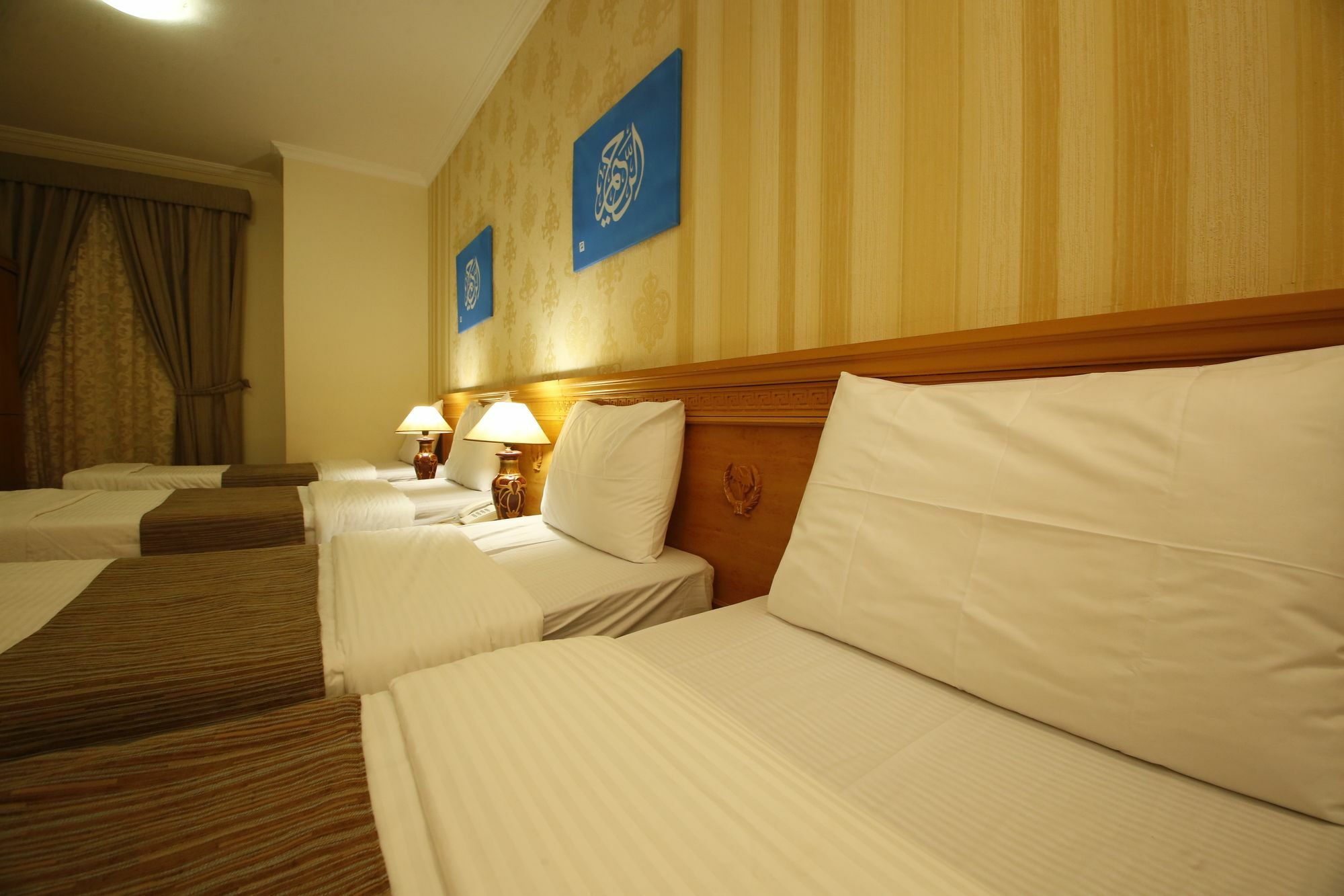 Guest Time فندق *